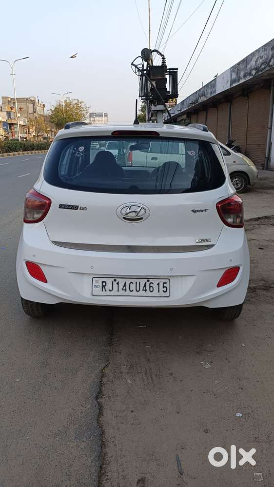 Hyundai Grand I10 2013-2016 Sportz, 2014, Diesel