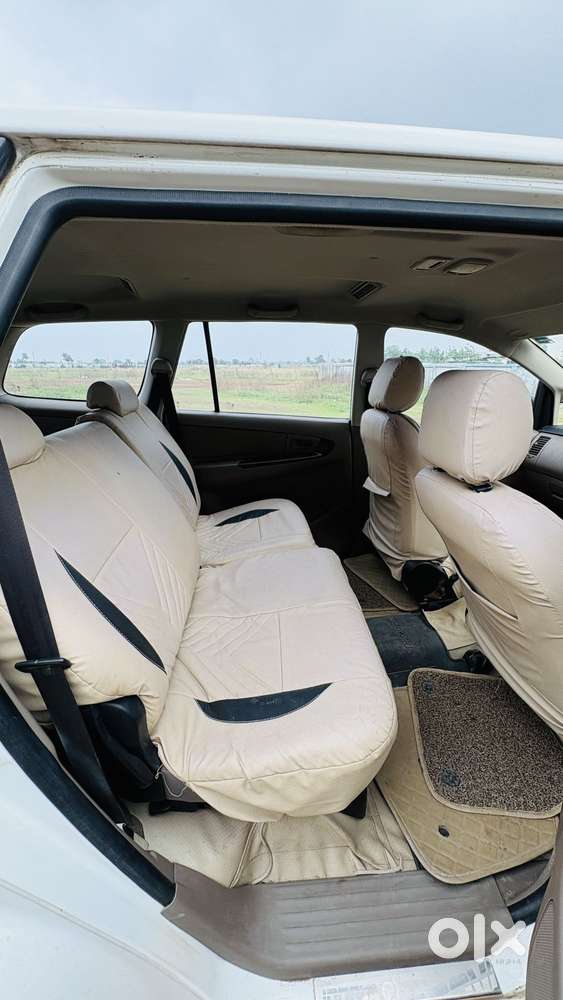 Toyota Innova 2.5 G (diesel) 8 Seater, 2016, Diesel