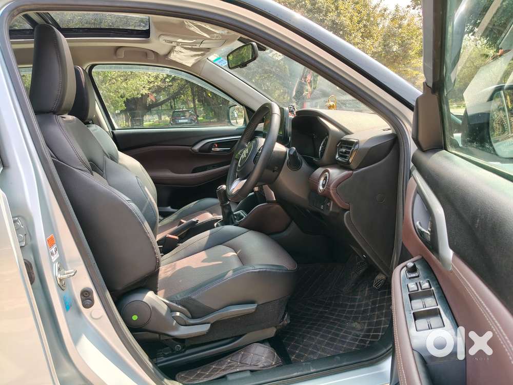 Maruti Suzuki Grand Vitara Alpha Smart Hybrid, 2023, Petrol