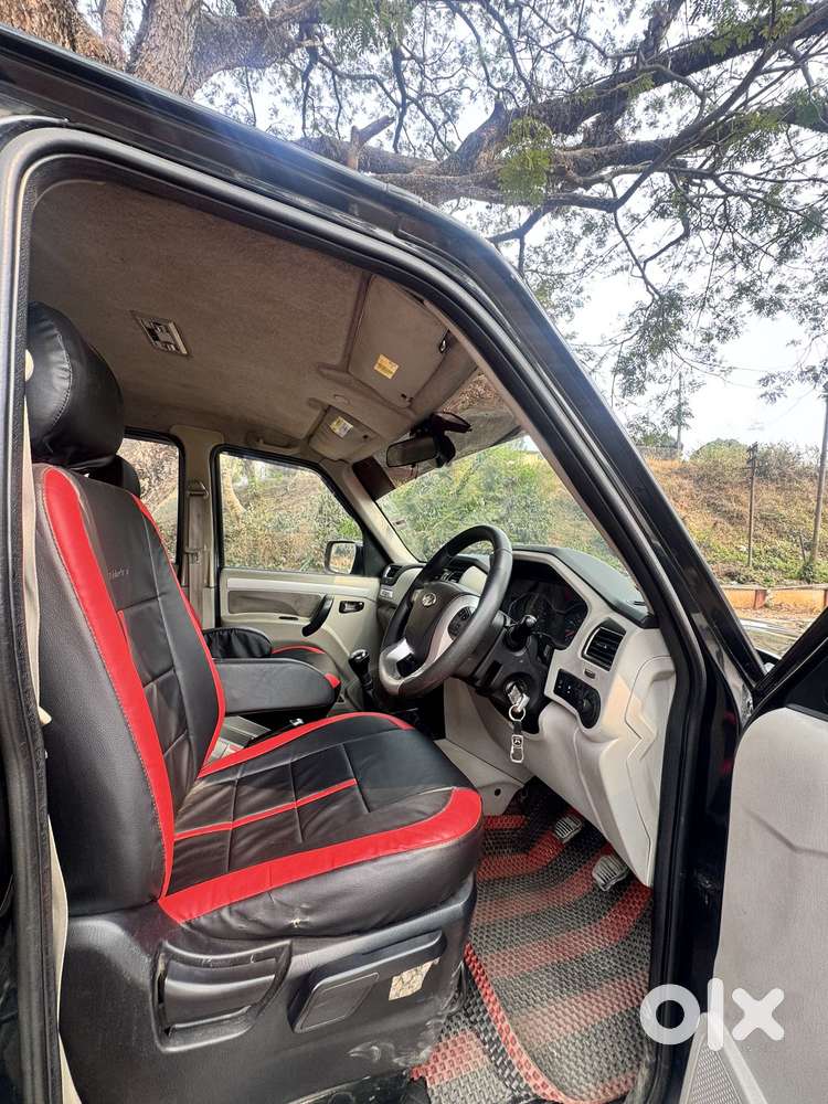 Mahindra Scorpio S10, 2015, Diesel