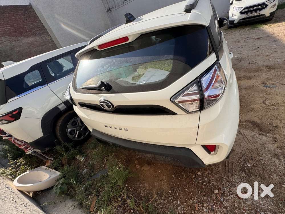 Tata Nexon 2022 Top Model With Sunroof