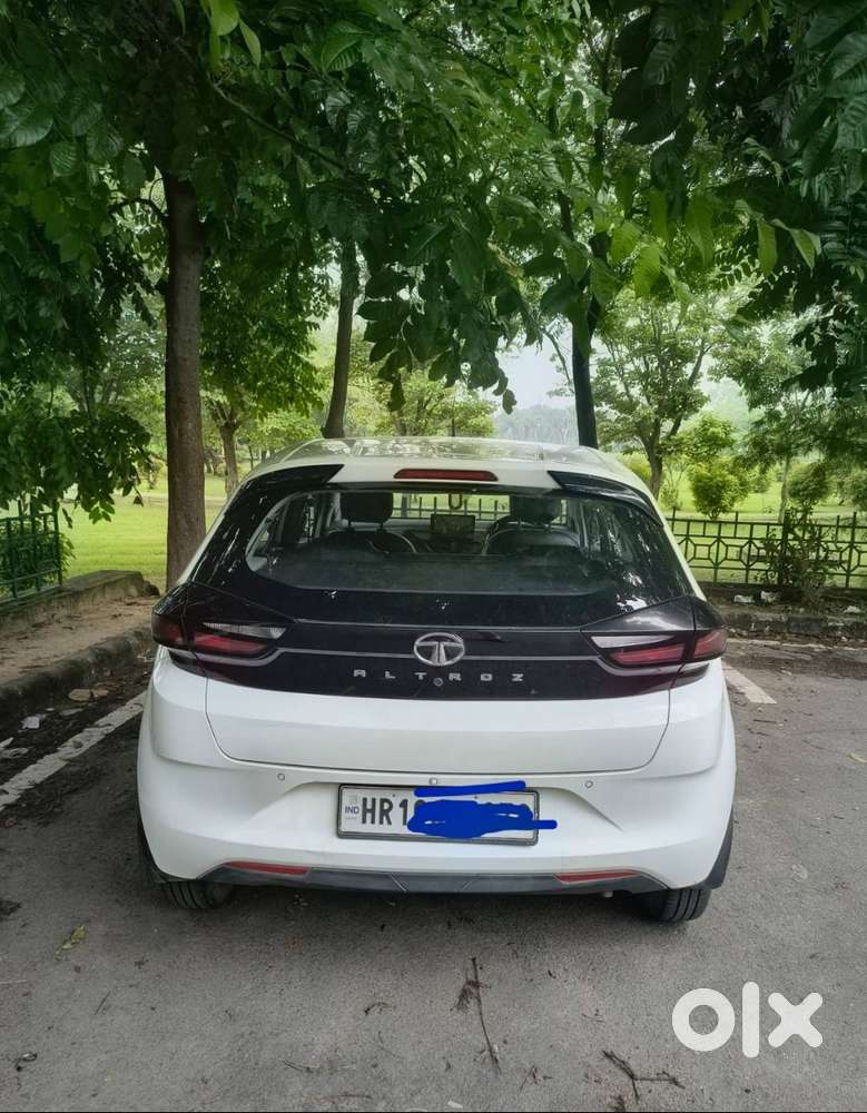 Govt. Officer Driven Tata Altroz Petrol (only 23,351 Km)