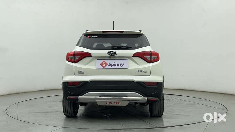 Mahindra Xuv300 W8 (o) 1.5 Diesel Amt, 2020, Diesel