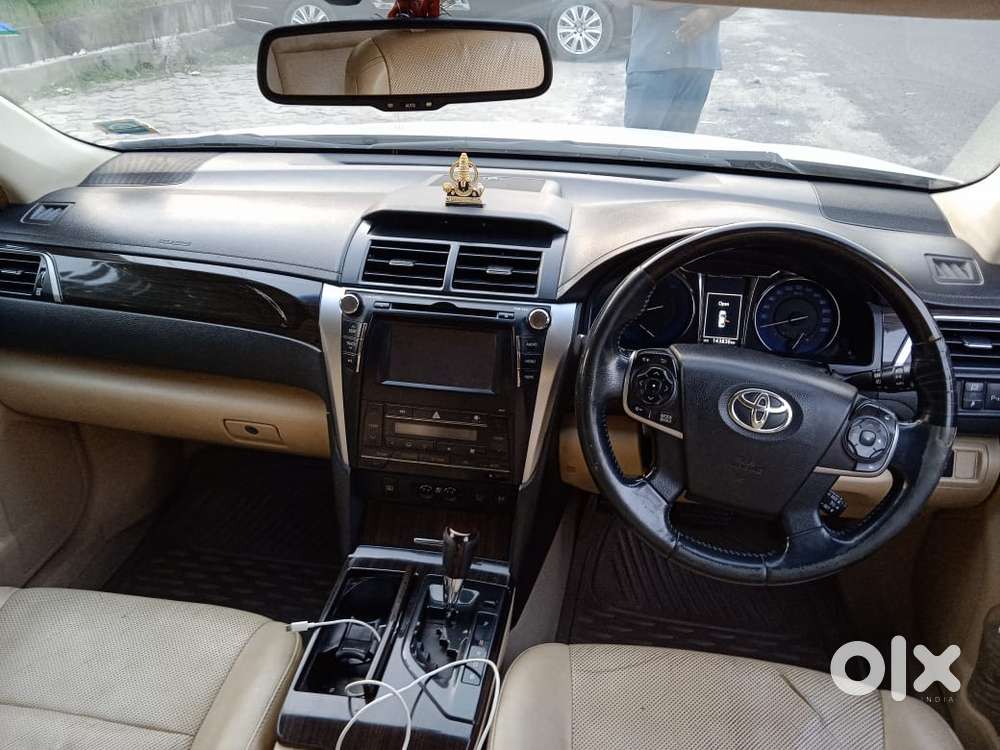 Toyota Camry 2.5 Hybrid, 2015, Petrol