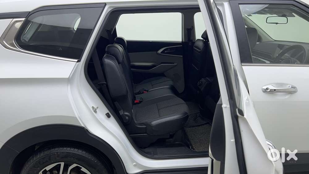 Kia Carens 1.4 Prestige Plus Turbo 7 Str, 2022, Petrol