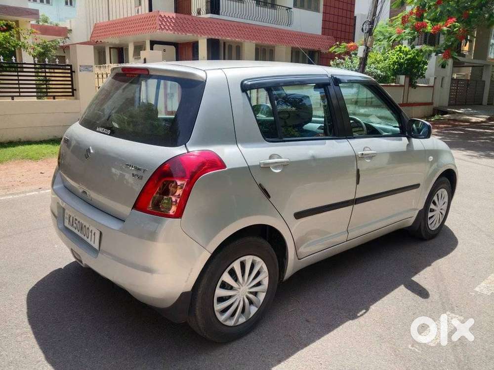 Maruti Suzuki Swift Vxi Bsiv, 2011, Petrol