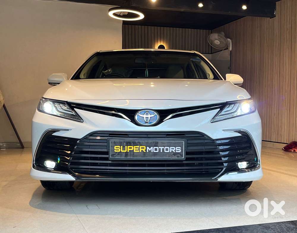 Toyota Camry Hybrid, 2024, Petrol
