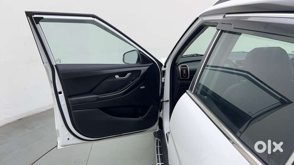 Hyundai Creta Sx (o) 1.5 Petrol Cvt Knight, 2023, Petrol