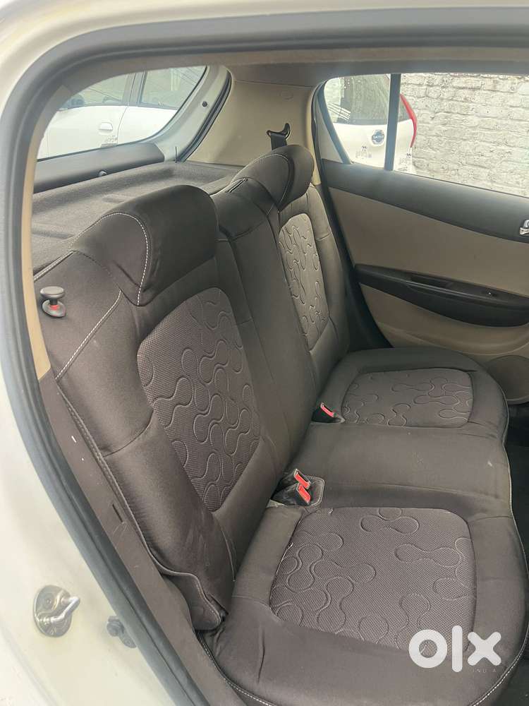 Hyundai I20 Petrol Cvt Magna Executive, 2011, Petrol