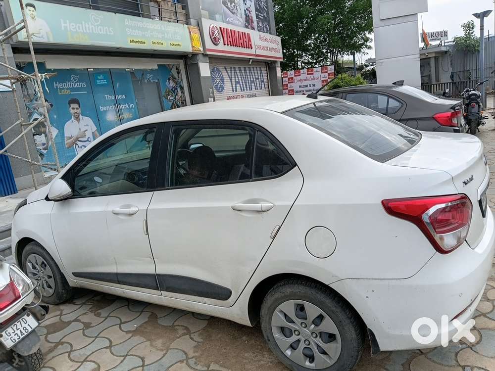 Hyundai Xcent Petrol 2015