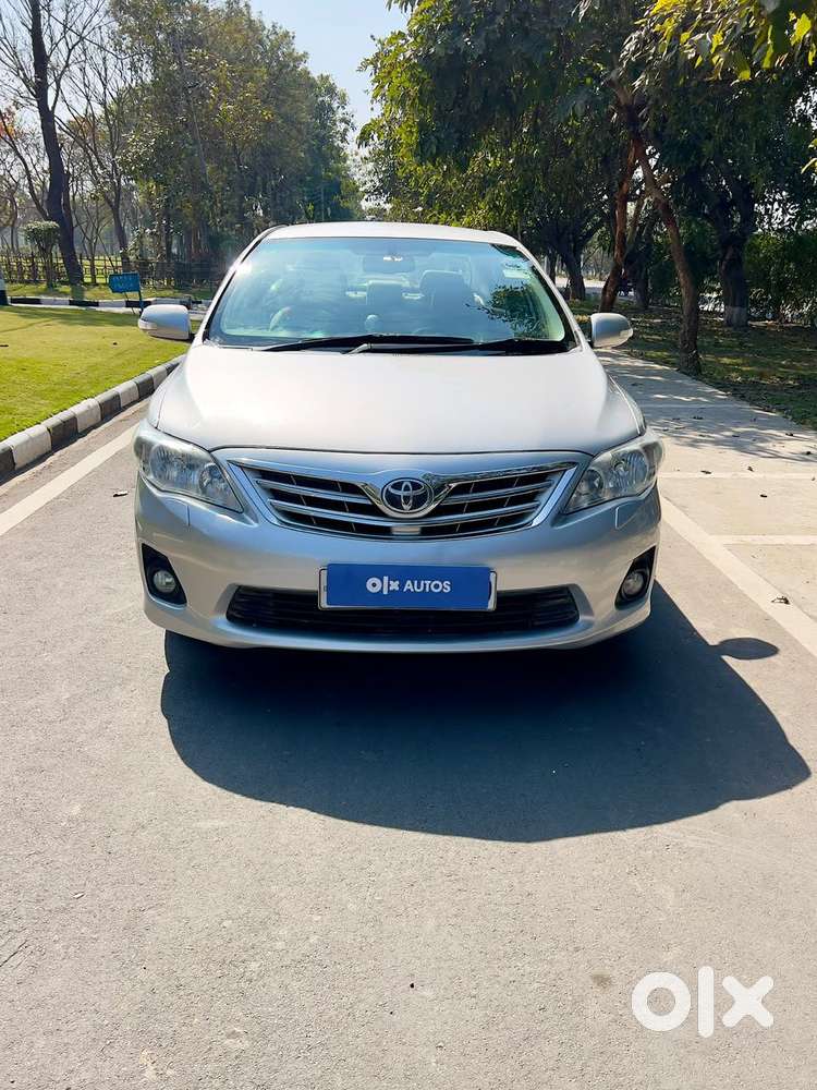 Toyota Corolla Altis [ ] 1.8 Vl At, 2012, Petrol
