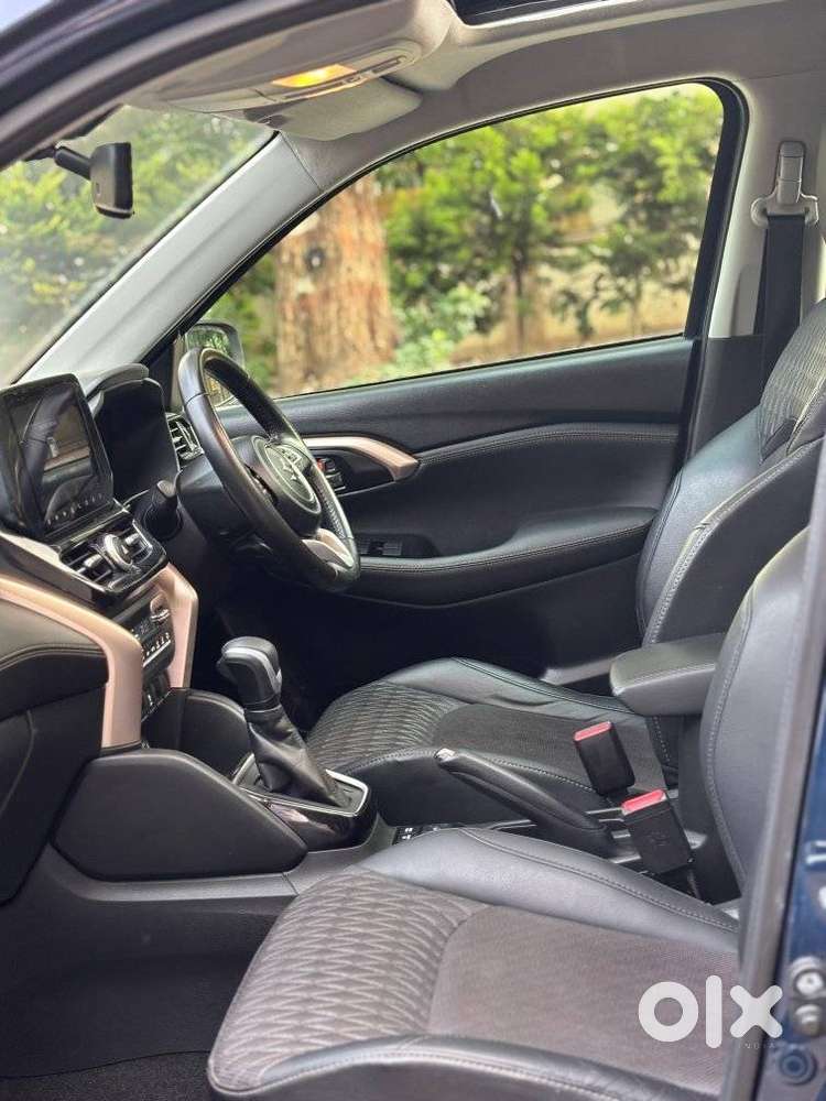 Maruti Suzuki Grand Vitara 1.5 Alpha Smart Hybrid At, 2023, Petrol