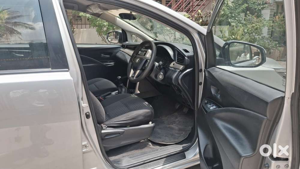 Toyota Innova Crysta 2.4 Gx Mt 8s, 2016, Diesel
