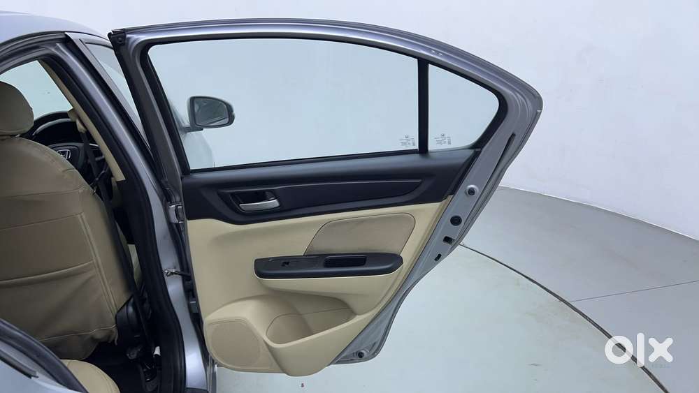 Honda Amaze Vx 1.2 Petrol Cvt, 2022, Petrol
