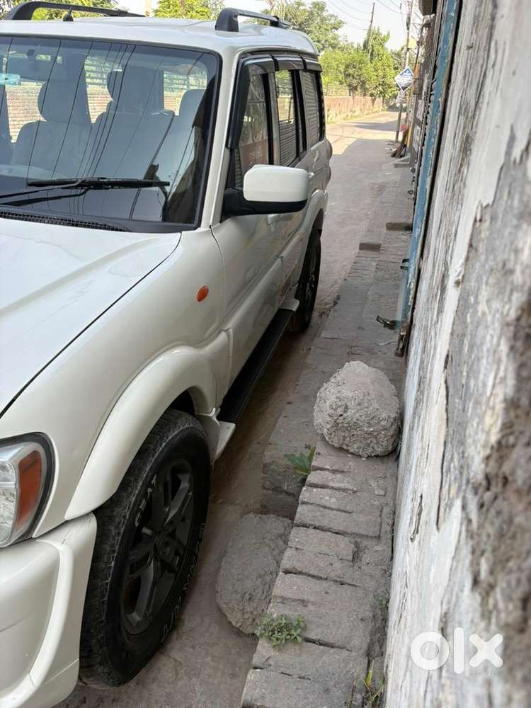Mahindra Scorpio 2014 Diesel 140000 Km Driven