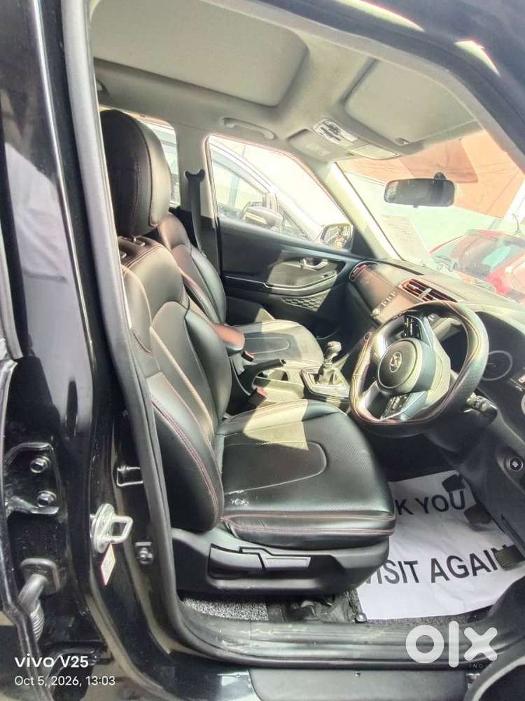 Hyundai Creta 1.5 S Plus Knight Petrol Dual Tone, 2023, Petrol