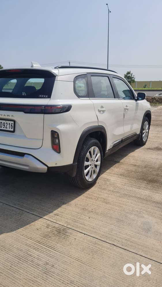 Maruti Suzuki Grand Vitara 1.5 Zeta Cng, 2024, Cng & Hybrids