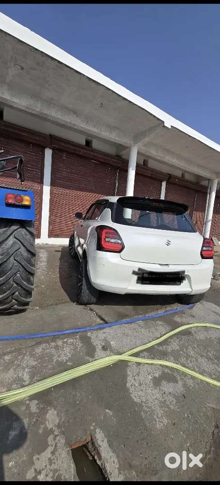 Maruti Suzuki Swift October 2023 Petrol 50000 Km Driven