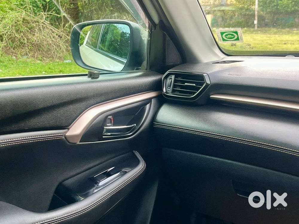 Maruti Suzuki Grand Vitara Smart Hybrid Alpha, 2022, Petrol