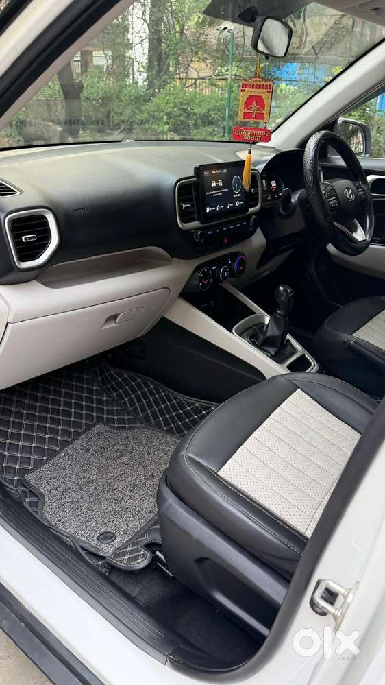 Hyundai Venue 1.2 S (o), 2022, Petrol