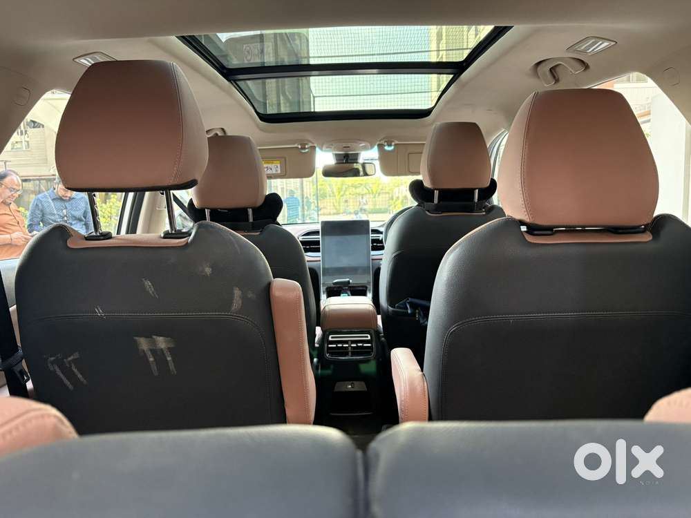 Mg Hector Plus Sharp Pro 1.5 Turbo Petrol Cvt 6 Str, 2023, Petrol