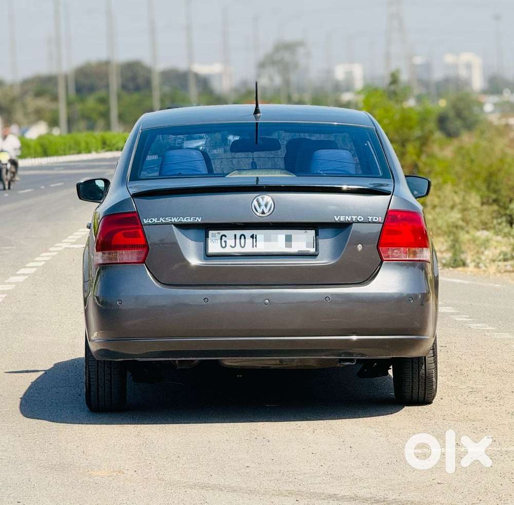 Volkswagen Vento Celeste 1.6 Highline, 2014, Diesel