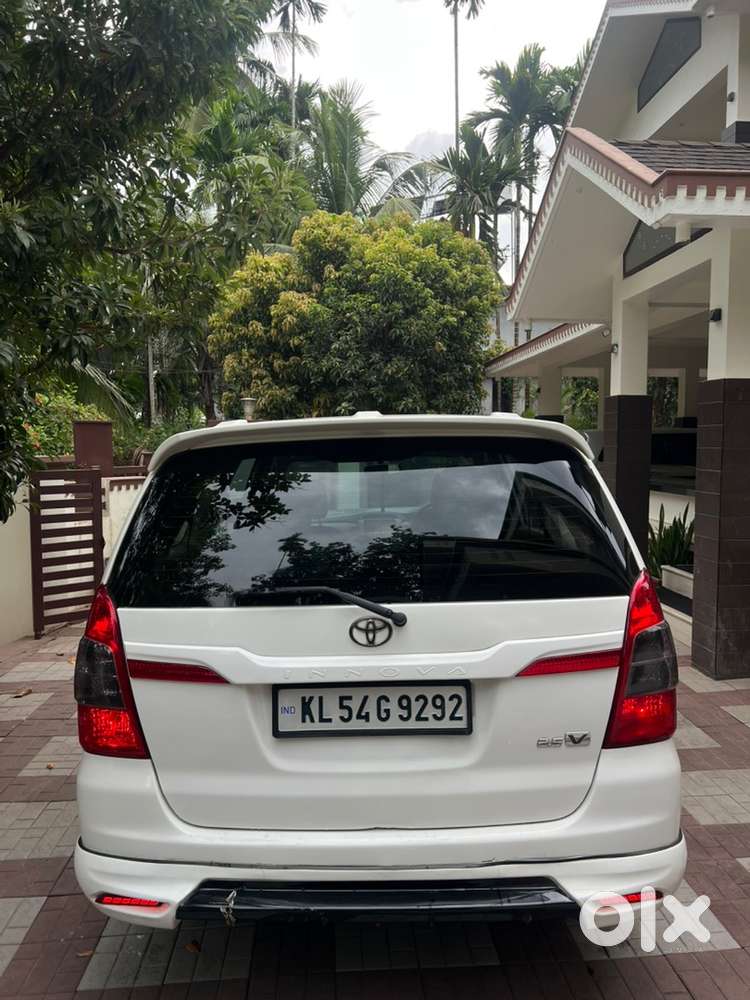 Toyota Innova Diesel Manual 2015/16