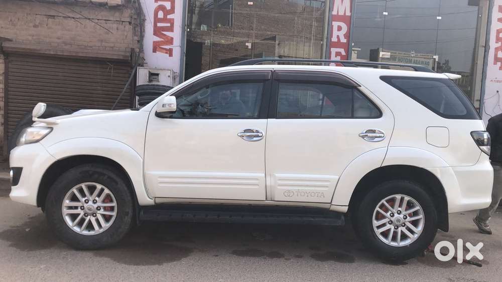 Toyota Fortuner 2013 Diesel Well Maintained