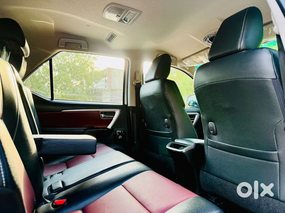 Toyota Fortuner Leader Edition (at), 2025, Diesel