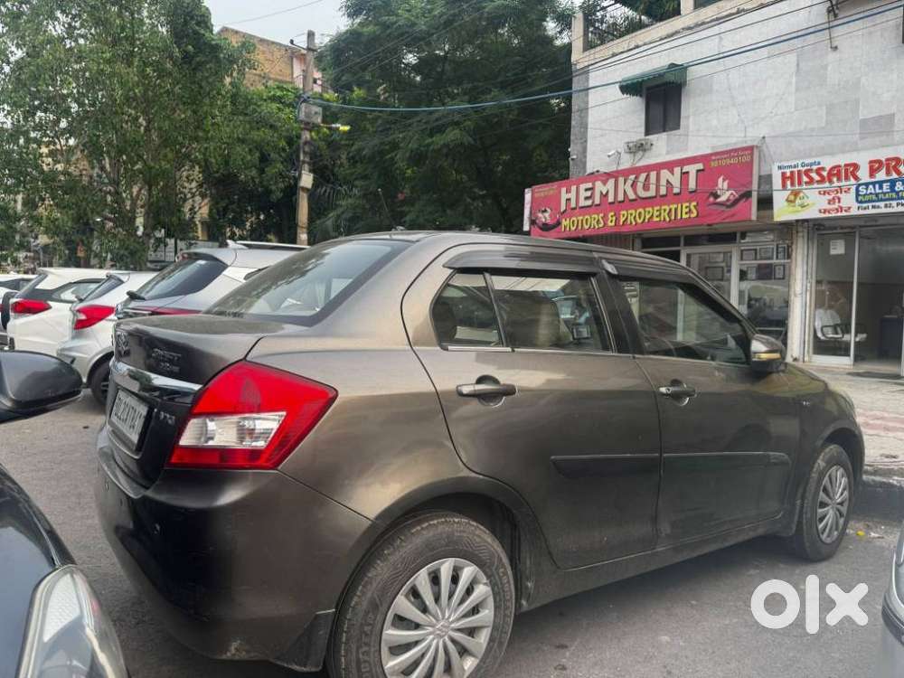 Maruti Suzuki Dzire 1.2 Vxi, 2015, Petrol