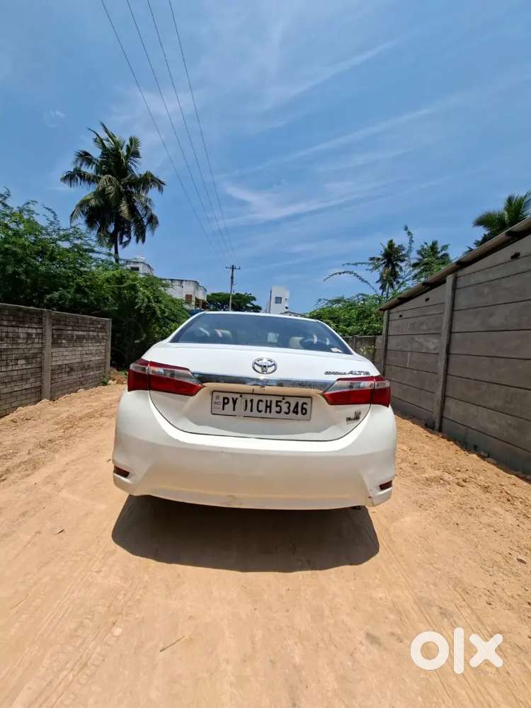 Toyota Corolla Altis 2015