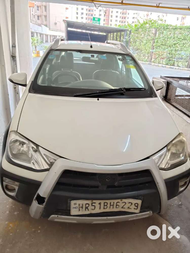 Toyota Etios Cross 1.2 2016