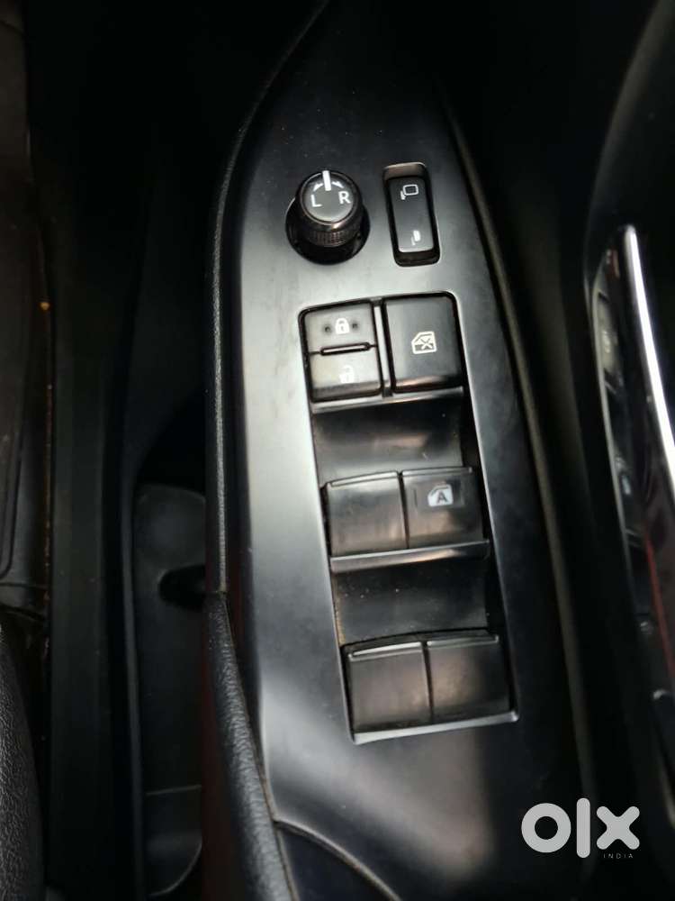 Toyota Innova Crysta [2020-ongoing] 2.7 Gx Mt 7 Str, 2023, Diesel