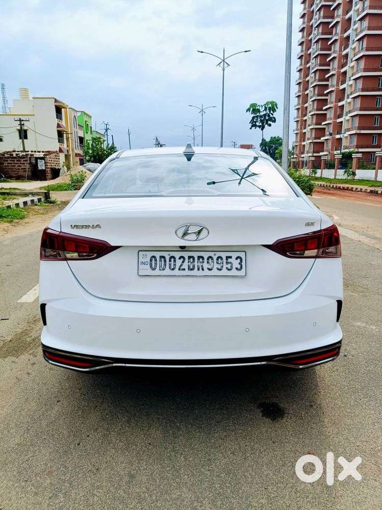 Hyundai Verna 1.5 Sx Petrol Mt, 2021, Petrol