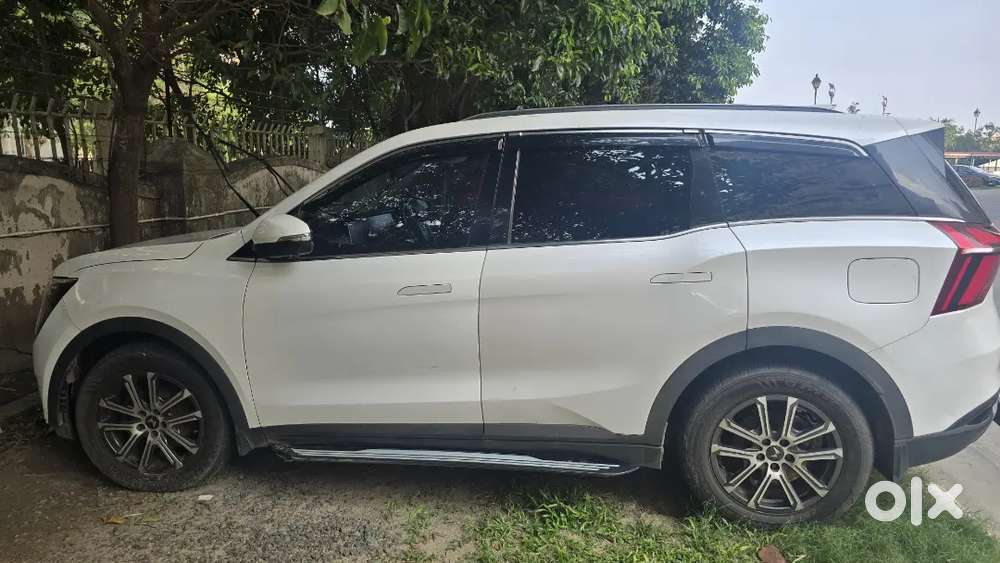 Mahindra Xuv700 2022 Diesel Well Maintained