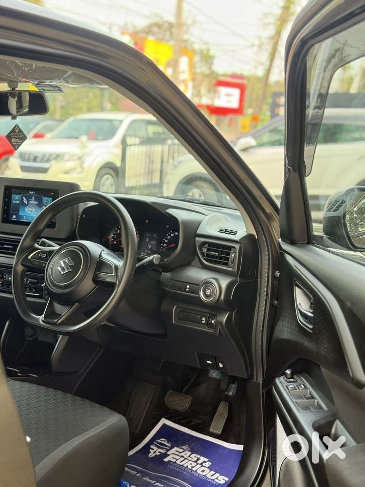 Maruti Suzuki Swift, 2025, Petrol