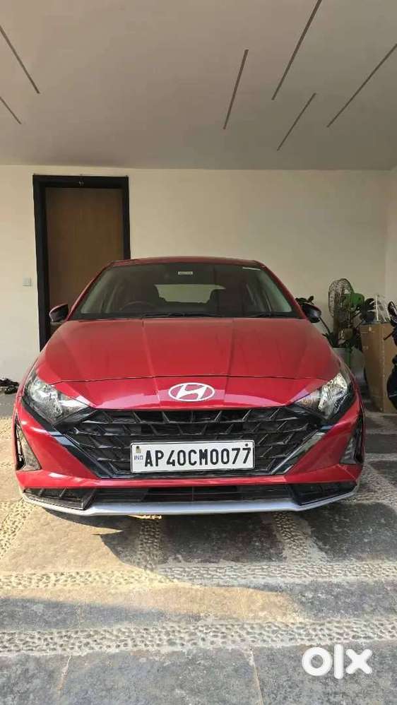 Hyundai I20 Ivt (automatic) – Excellent Condition
