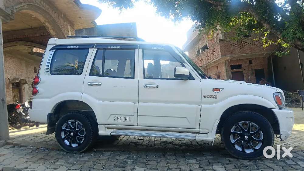 Mahindra Scorpio Sle Bs Iv 2012 Variant