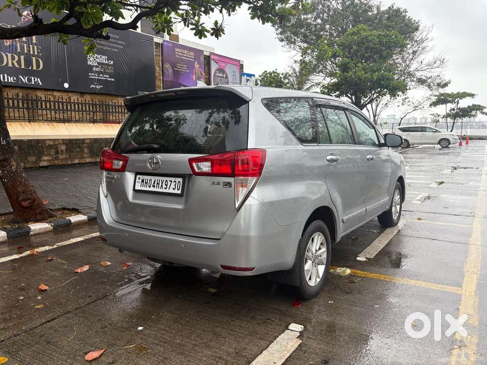 Toyota Innova Crysta 2.8 Zx At 7 Seater, 2017, Diesel