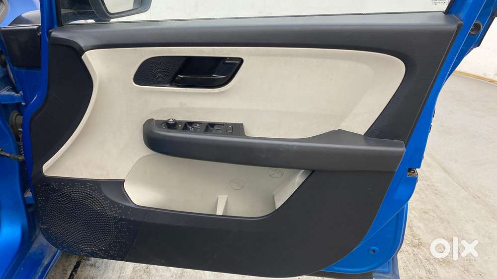 Tata Altroz 1.2 Xt, 2021, Petrol