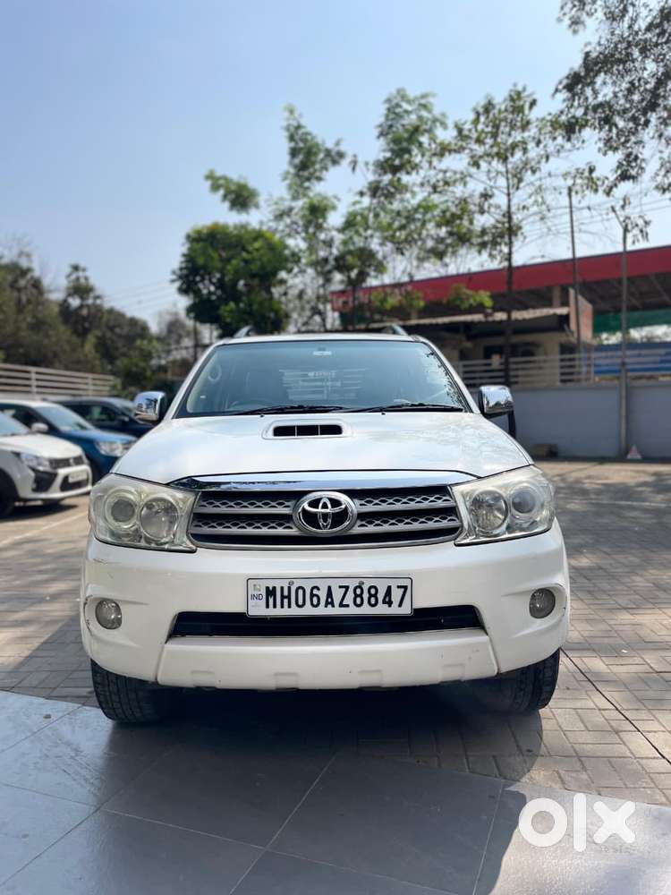 Toyota Fortuner 3.0 4x4 Manual, 2011, Diesel