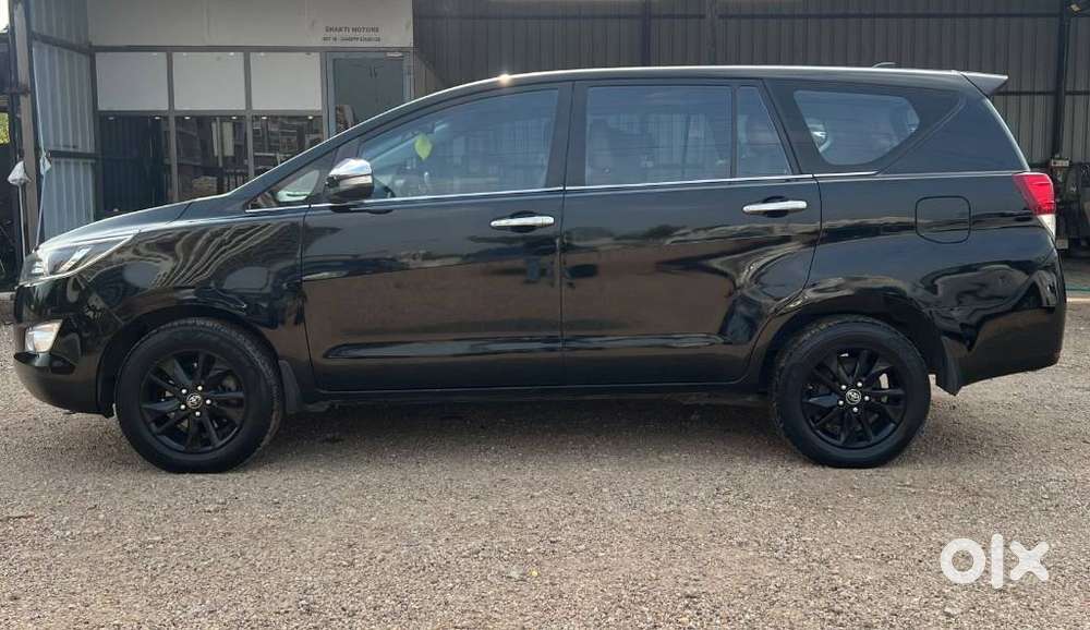 Toyota Innova Crysta 2.8z Automatic, 2017, Diesel