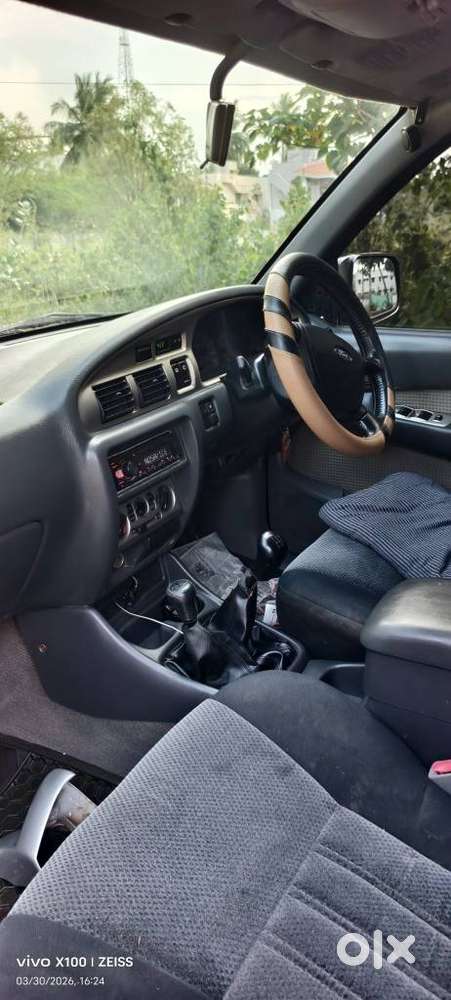 Ford Endeavour 2003-2013 4x4 Xlt At, 2004, Diesel