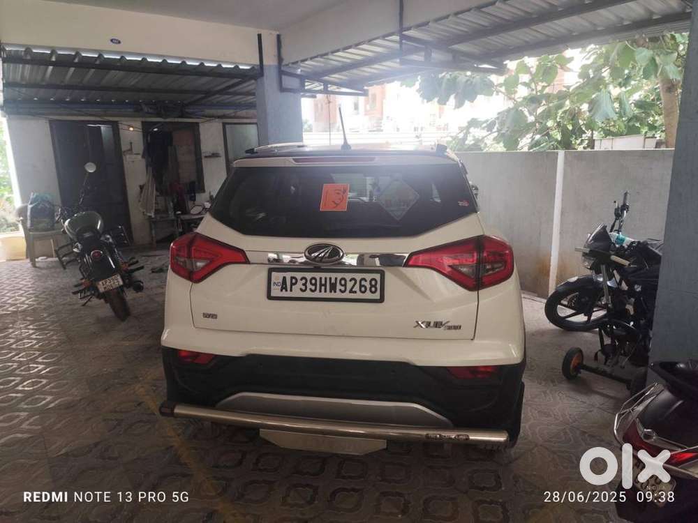 Xuv 300 5yrs Old Manual 1st Owner