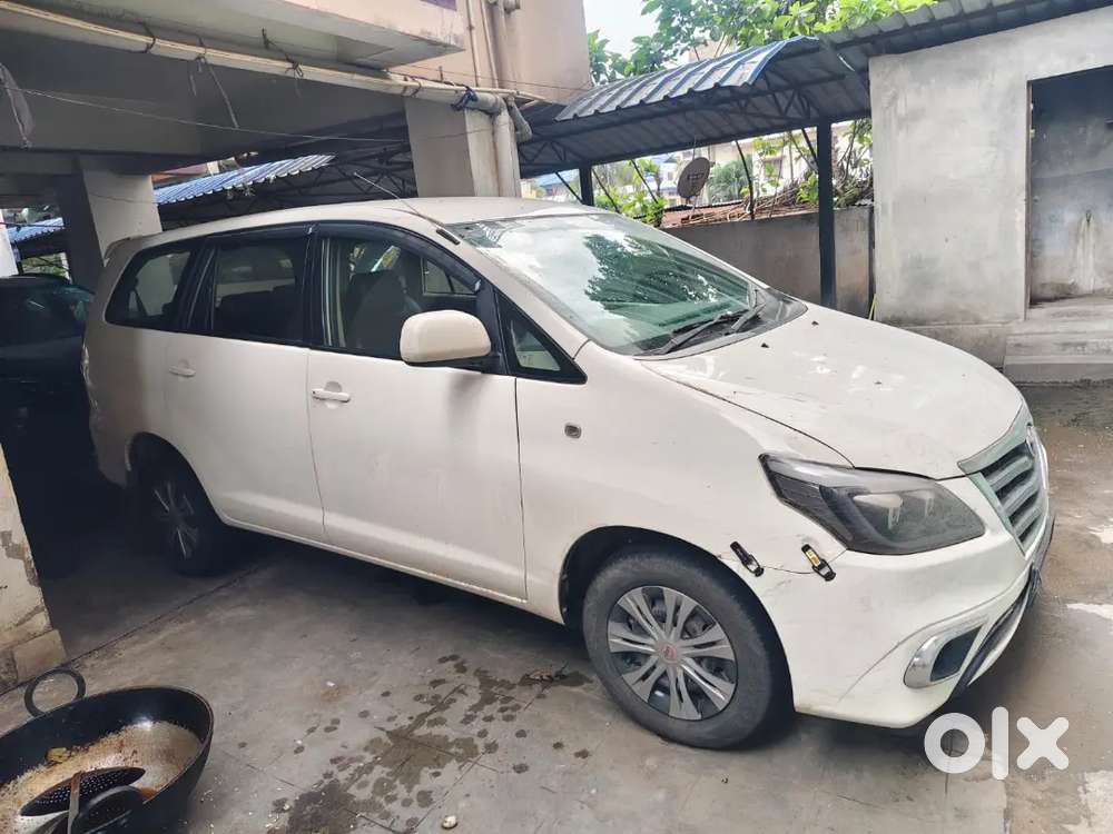 Toyota Innova Diesel 2010 Second