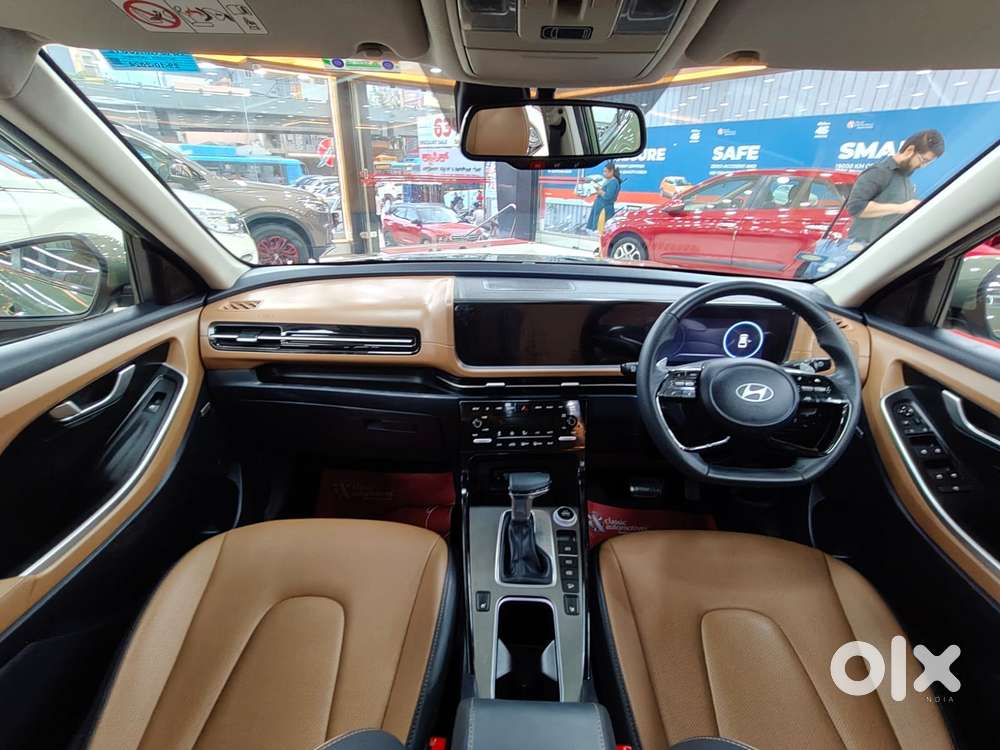 Hyundai Alcazar 2.0 Signature (o) Petrol At 7 Str, 2024, Petrol