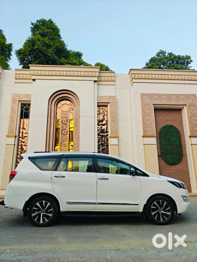 Toyota Innova Crysta 2.8z Automatic, 2018, Diesel