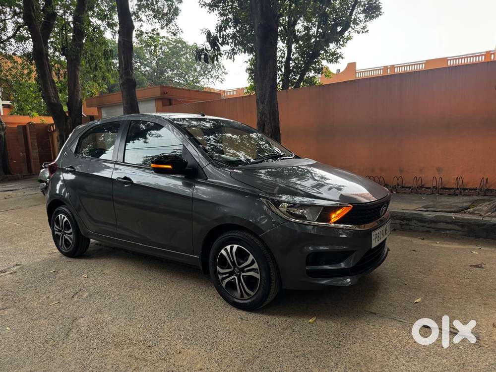 Tata Tiago 1.2 Revotron Xt (o), 2023, Petrol