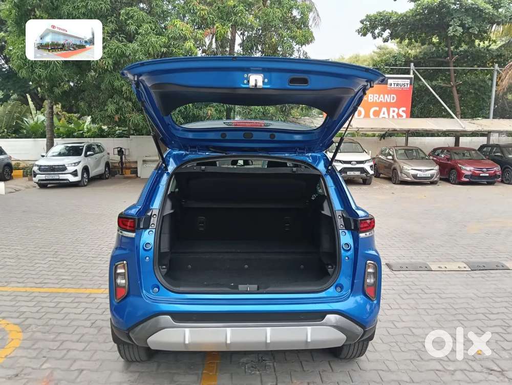 Toyota Urban Cruiser Hyryder, 2025, Petrol