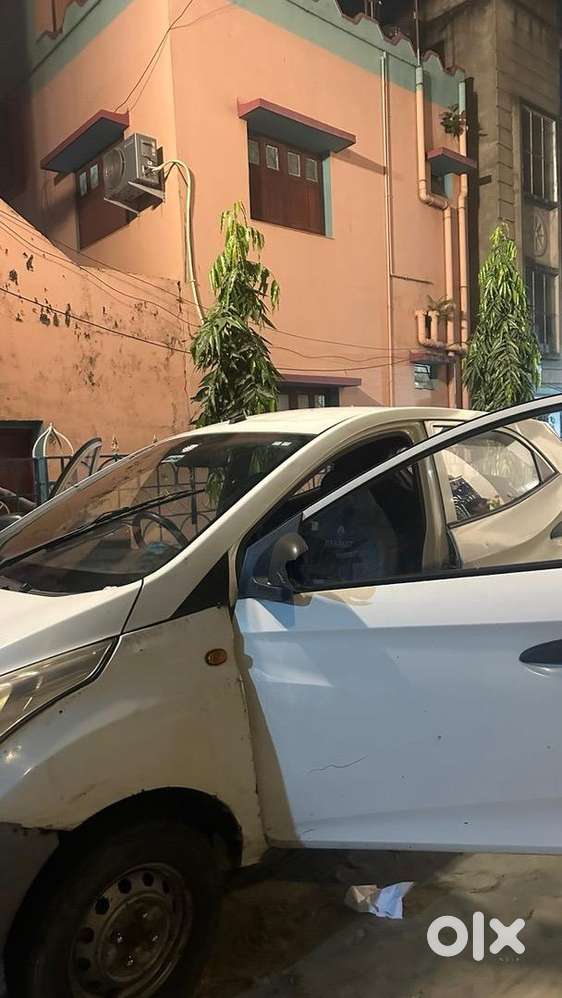 Hyundai Eon 2017 Cng & Petrol Good Condition